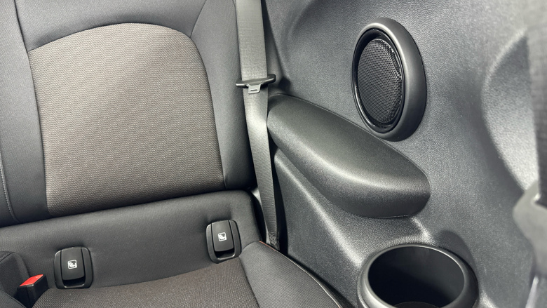 MINI Hatchback 1.5 Cooper Classic 3dr Auto Petrol Hatchback